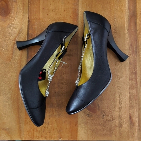 FINAL SALE 🆕🌿GIORGIO GALASSI MARY JANE PUMPS🌿 - Picture 9 of 16